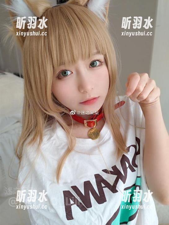 迷之呆梨自拍作品集：精选呆萌瞬间，让你每天都想笑一笑！