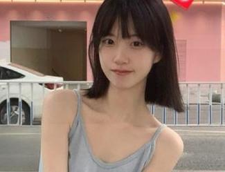 微密圈 - 铁锤姐姐校服写真：精选图库记录校园生活的每一个精彩瞬间