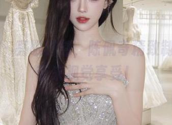 微密圈 - 亮眼时刻，陈佩奇精致制服图包带来视觉享受！