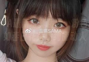 雪琪SAMA最新写真精选：粉色连衣裙宛如春日花朵般绚丽动人