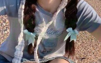 青豆客 - 汪佩妮Penny短裙写真全集全新上线，原图带你体验别样风情