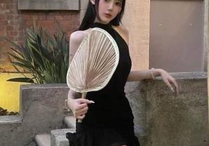 青豆客 - 莫晓茜sunny水手服写真免费套图下载，尽情欣赏她的迷人风采！