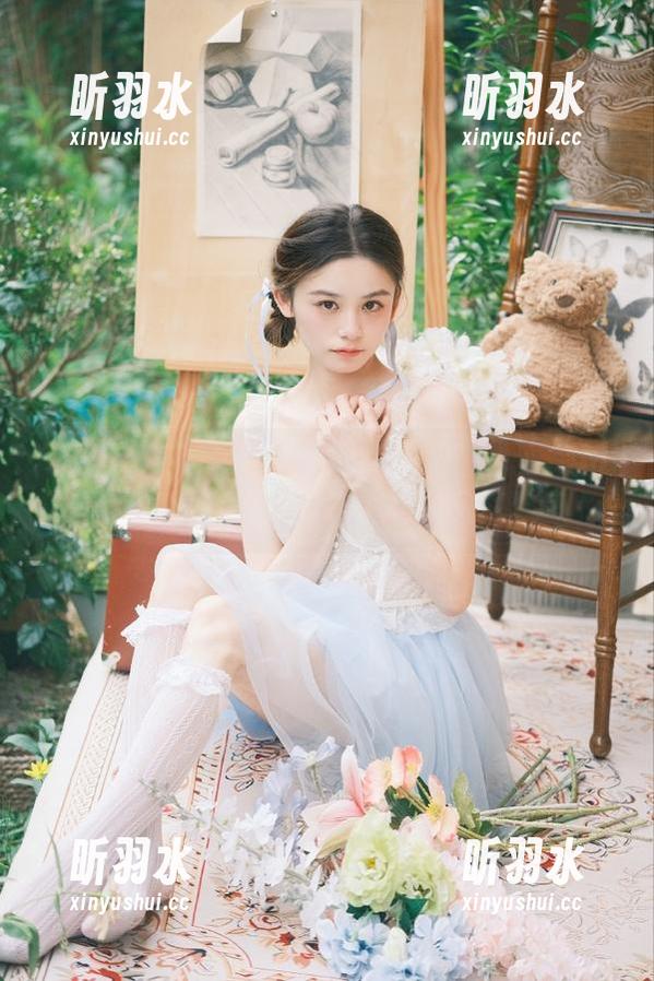 青豆客 - 免费下载专属写真：颜浅浅Cindy纯白系列，打造你的独特艺术收藏！