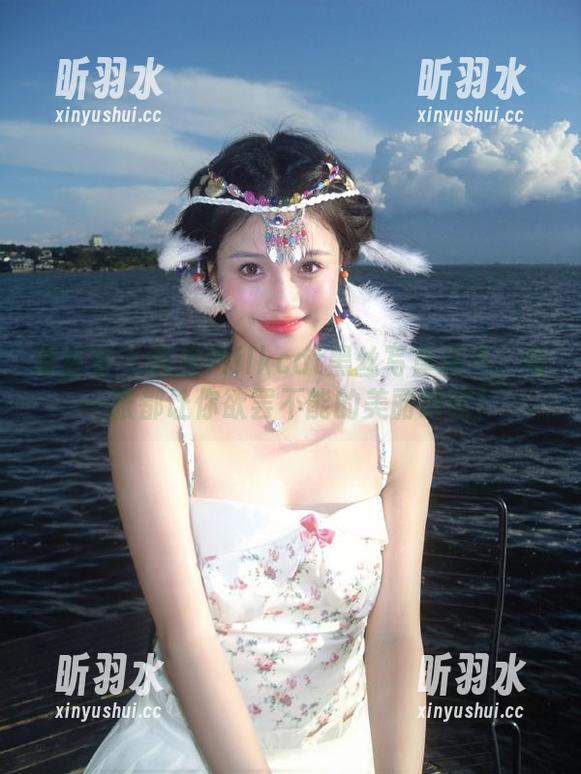 青豆客 - 高溜Milkcat黑丝写真精选：每一张都让你欲罢不能的美丽瞬间！