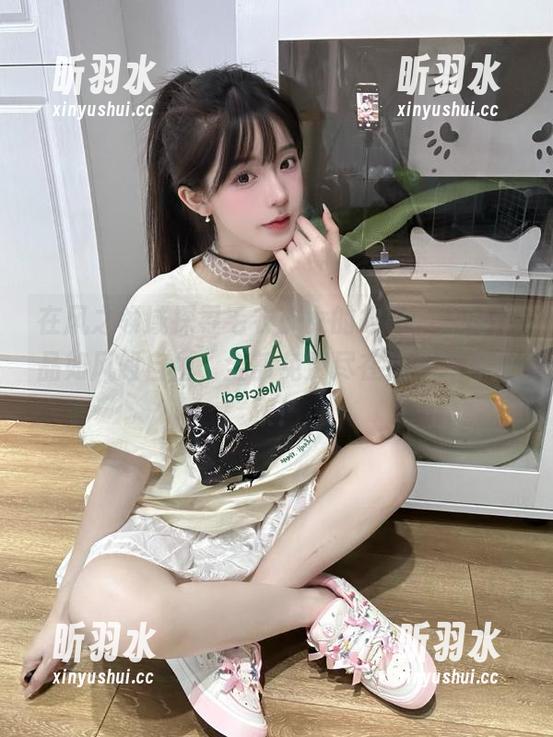 风之领域 在风之领域探寻毛衣少女的故事,她的作品如风般自由,全部免费尽在这里等你探索!