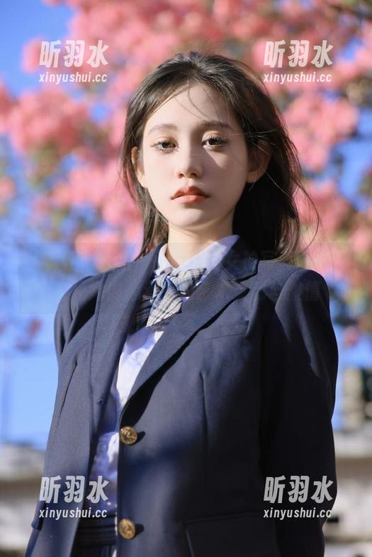 魅妍社 - 观看Mara酱的女神写真图片，感受她内心深处的艺术灵魂与激情