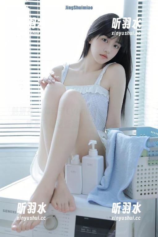 魅妍社 - 刘奕宁Lynn的礼服写真盛宴，快来下载这些动人的视觉享受！