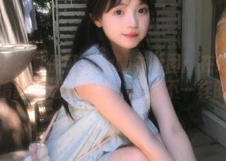 魅妍社 - 夏倪可ella睡衣美图：在线欣赏她的清新与迷人作品，感受不一样的魅力